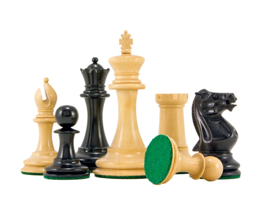 Old English Elite Series Ebony Staunton Chess Pieces 3.5 inches with green felt bases and vintage design