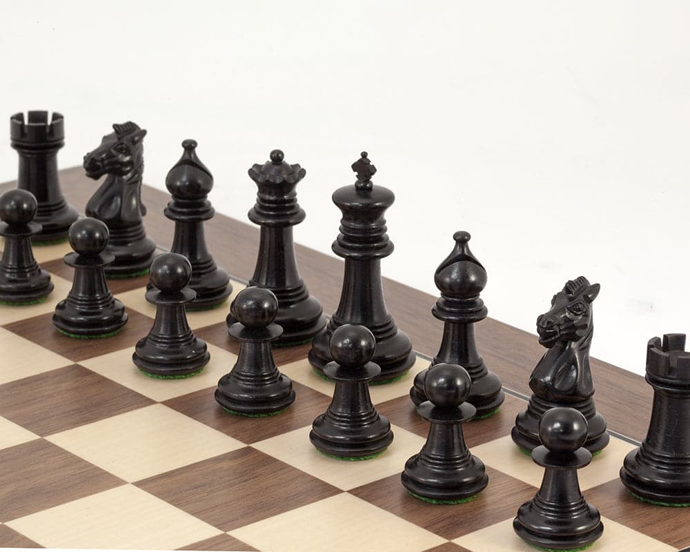 Madrid Tres Corone Ebony, Padauk and Walnut Chess Set (Hover Image)